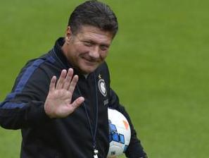 Mazzarri: Scudetto? Presto per dirlo