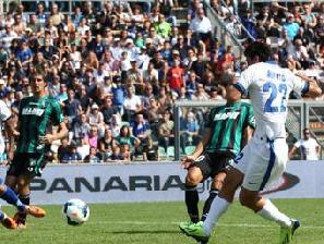 Milito torna in campo e segna due goal in Sassuolo-Inter 0-7